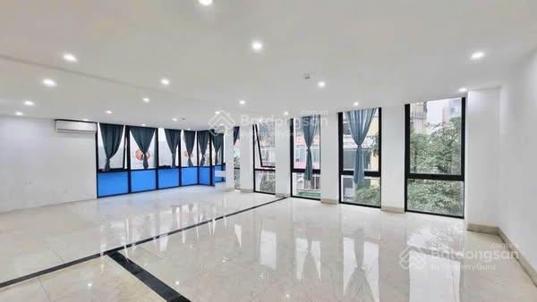 Cho thuê văn phòng tại hoàng văn thái  diện tích 100m²  giá thuê 15 triệu/tháng