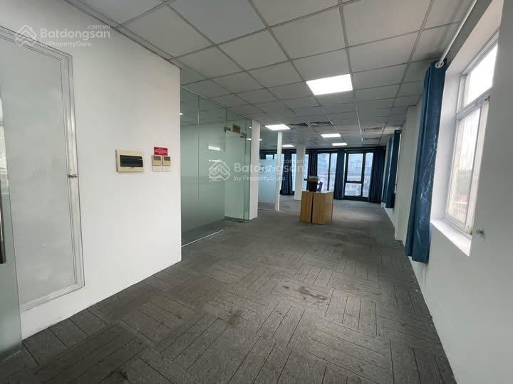 Chỉ 15 triệu có ngay văn phòng 120m2 phố nguyễn ngọc nại, thanh xuân. view thoáng.