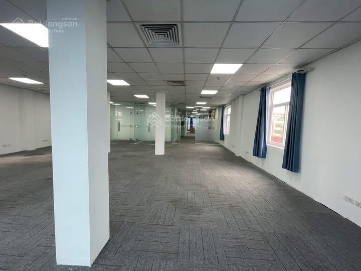 Chỉ 15 triệu có ngay văn phòng 120m2 phố nguyễn ngọc nại, thanh xuân. view thoáng.