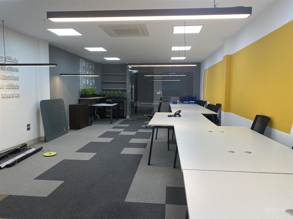 Không gian làm việc chuẩn mực 120m² tại nguyễn trãi, hà nội giá chỉ 16 triệu/tháng