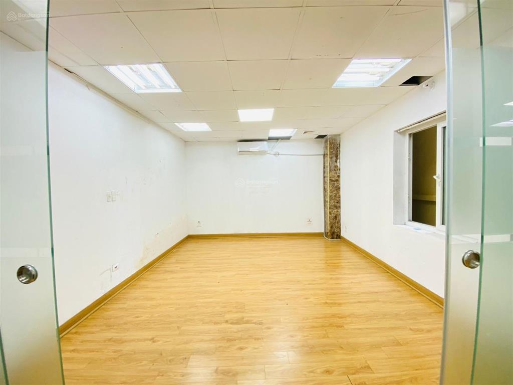 Chỉ hơn 10 triệu có ngay văn phòng tại phố nguyễn ngọc nại, 110m2, sàn gỗ, view thoáng