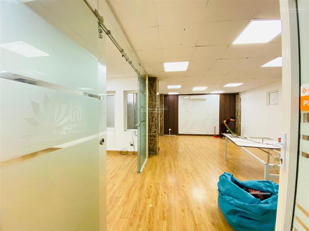 Chỉ hơn 10 triệu có ngay văn phòng tại phố nguyễn ngọc nại, 110m2, sàn gỗ, view thoáng