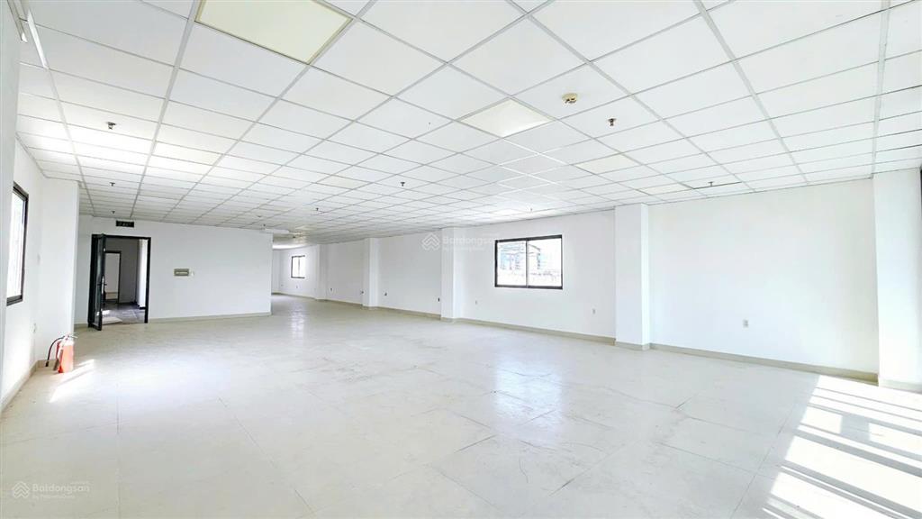 Siêu ưu đãi tháng 7 văn phòng 110m² giá chỉ 15 triệu tại nguyễn ngọc nại