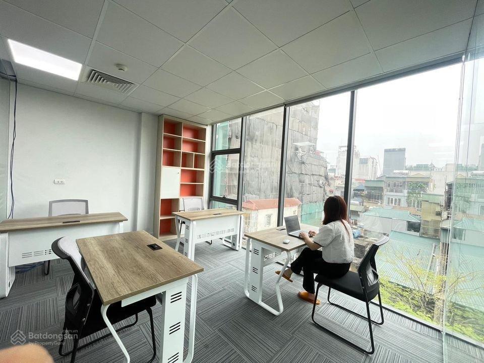 Cho thuê văn phòng hoàng văn thái, thanh xuân. diện tích 100m². giá thuê chỉ 15 triệu/tháng