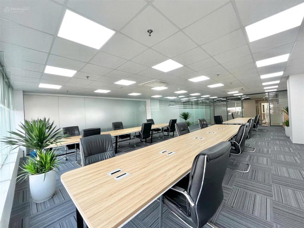 Chính chủ cho thuê văn phòng 120m2 giá ưu đãi 16.5 triệu tại vũ tông phan