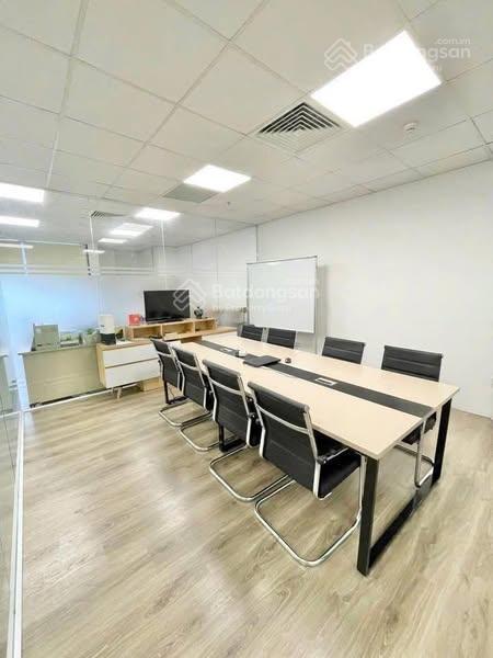 **chính chủ cho thuê văn phòng tại nguyễn tuân   diện tích 80m² giá 14 triệu/tháng