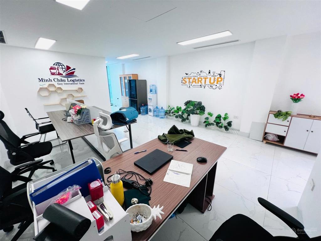 Chính chủ cho thuê văn phòng vũ trọng phụng. 90m2,  ngay