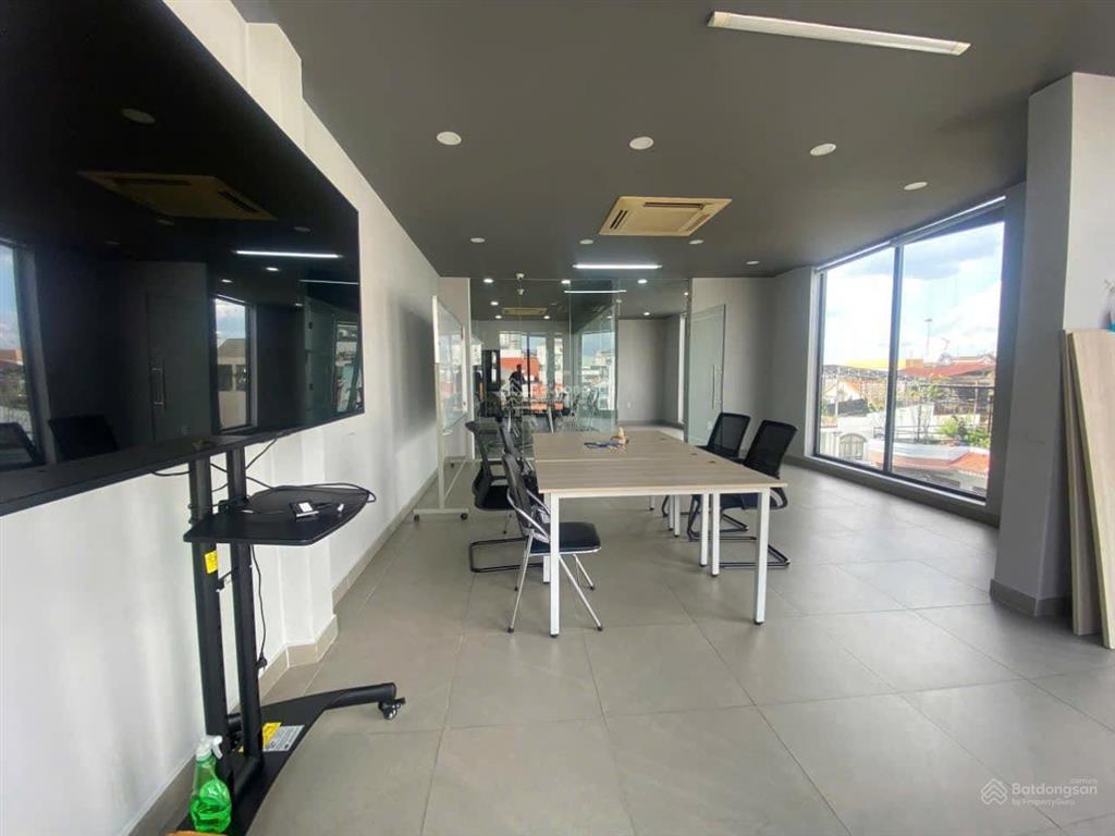 Nguyễn xiển, thanh xuân, hà nội diện tích 70m2 giá thuê chỉ 8 triệu/tháng