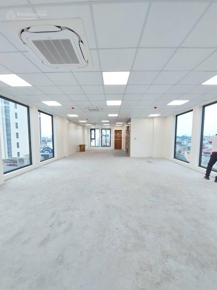 Cho thuê văn phòng nguyễn ngọc nại  thanh xuân 110m2 giá chỉ 15 triệu/tháng