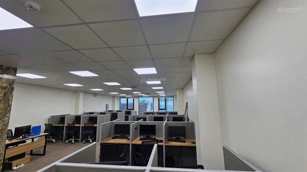 Chính chủ cần cho thuê văn phòng nguyễn ngọc nại 120m2 giá thuê chỉ 16 triệu/tháng