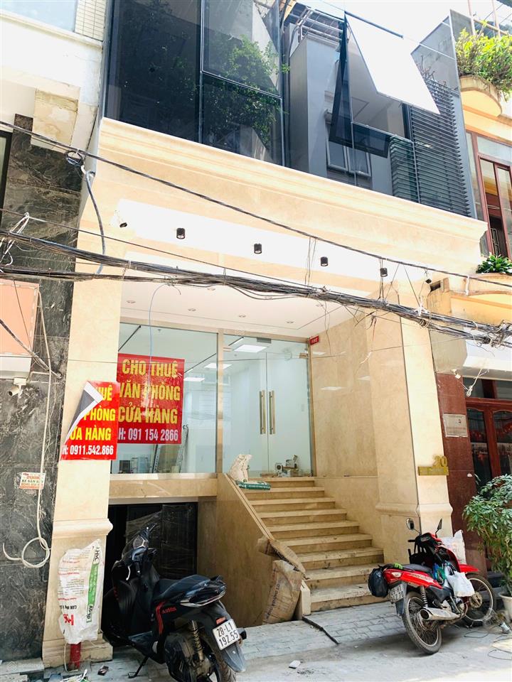 Tòa 93 hoàng văn thái mới xây xong  chính chủ cho thuê sàn 100m2 chỉ 15.5tr