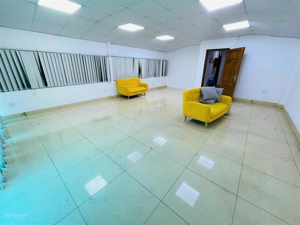 Chính chủ cho thuê văn phòng 70m tại 42/111 nguyễn xiển, thanh xuân, giá chỉ 8 triệu/tháng