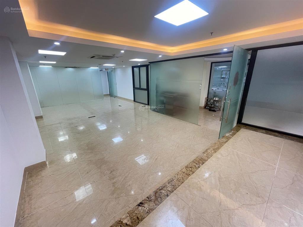 Văn phòng đẹp tại 2/25 thọ tháp  giá chỉ 27 triệu ngay tầng 1 chung cư