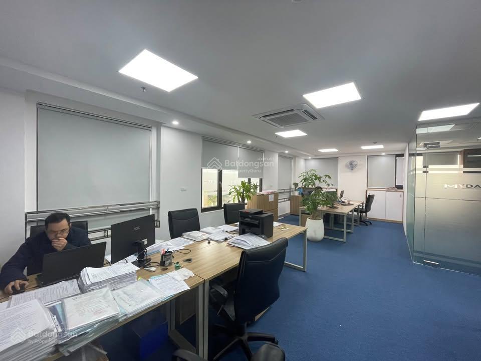 Cho thuê văn phòng mễ trì diện tích 80m2 giá chỉ 13 triệu/tháng