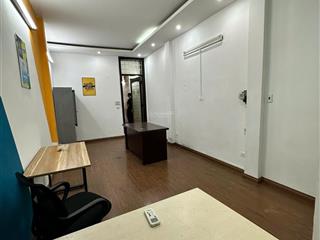 Chính chủ cho thuê văn phòng tại mặt đường đặng tiến đông,  ngay