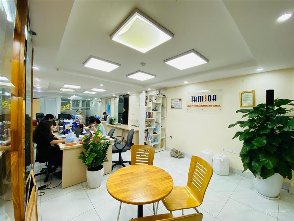 Chính chủ cho thuê văn phòng tại đường khuất duy tiến, thanh xuân,  ngay