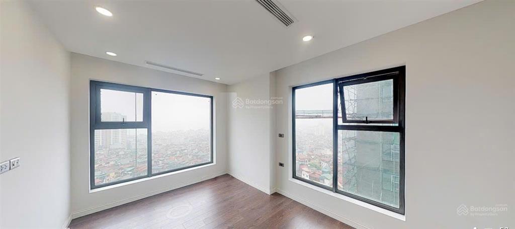 Gia đình cần bán căn góc 3 pn tòa hdi tây hồ  sổ đỏ sẵn giao dịch