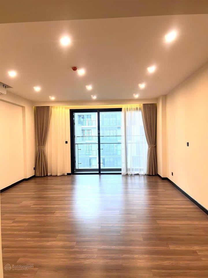 Cần bán rất gấp căn studio tòa soho heritage westlake  chỉ 3.6 tỷ/45m2  sẵn khách thuê