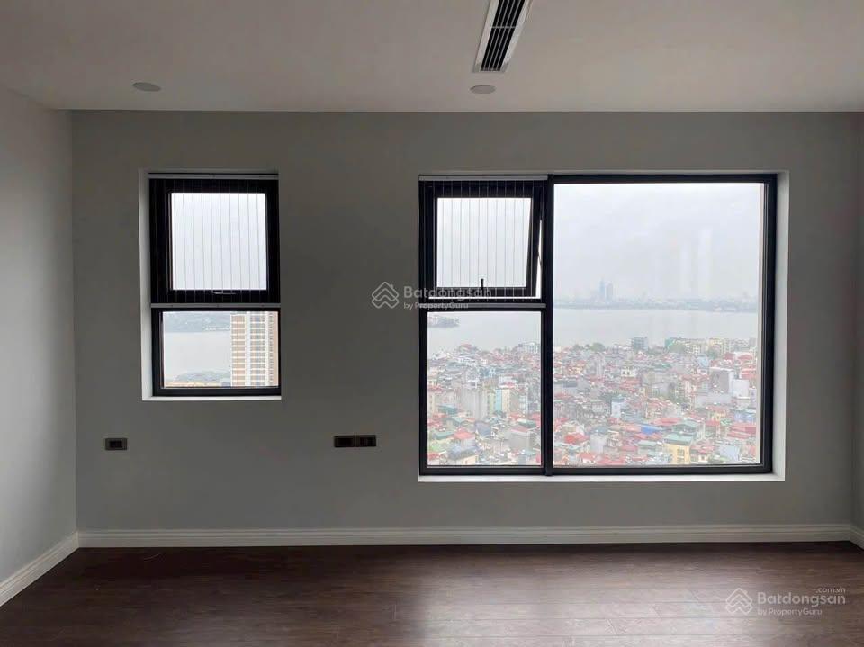 Trực tiếp cđt  bán căn 2 pn view trực diện hồ tây đẹp dự án  nhà mới tinh chưa ở