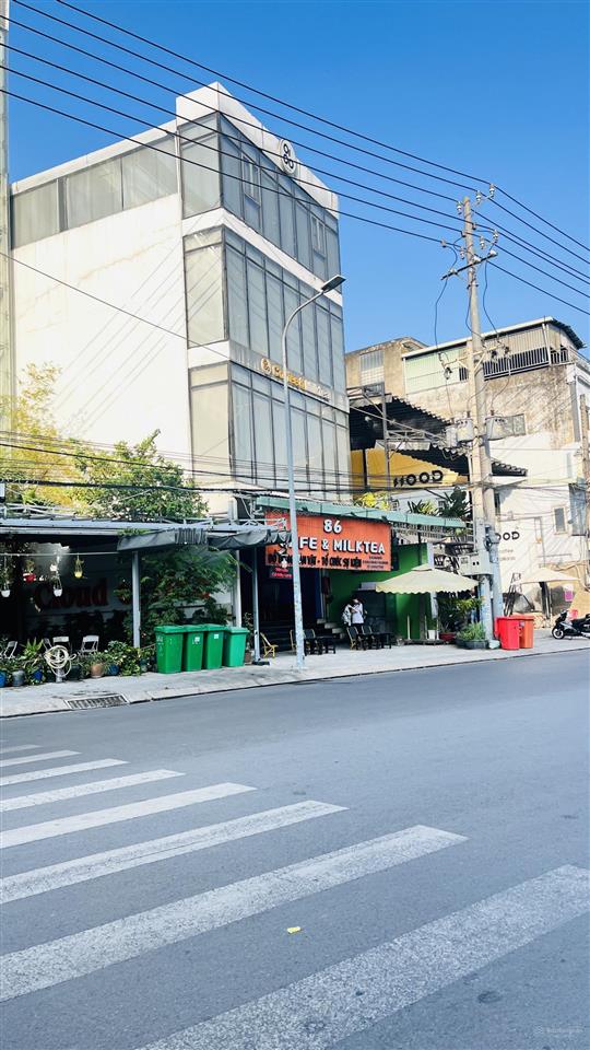 175* 21.5 ! lô góc mặt tiền đường tô hiệu ! xây căn hộ sinh viên ! sát đường thống nhất