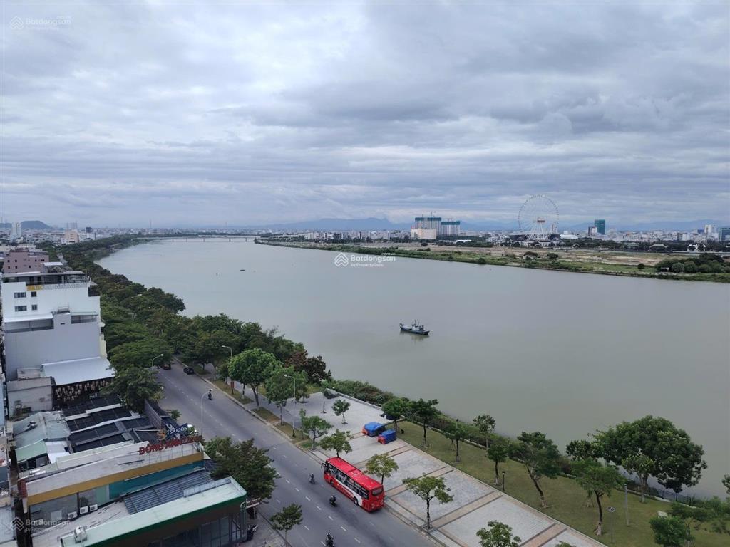 Chủ cần bán gấp studio 40m2 view pháo hoa , đn down town
