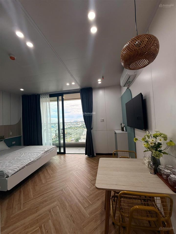 Chủ cần bán gấp studio 40m2 view pháo hoa , đn down town