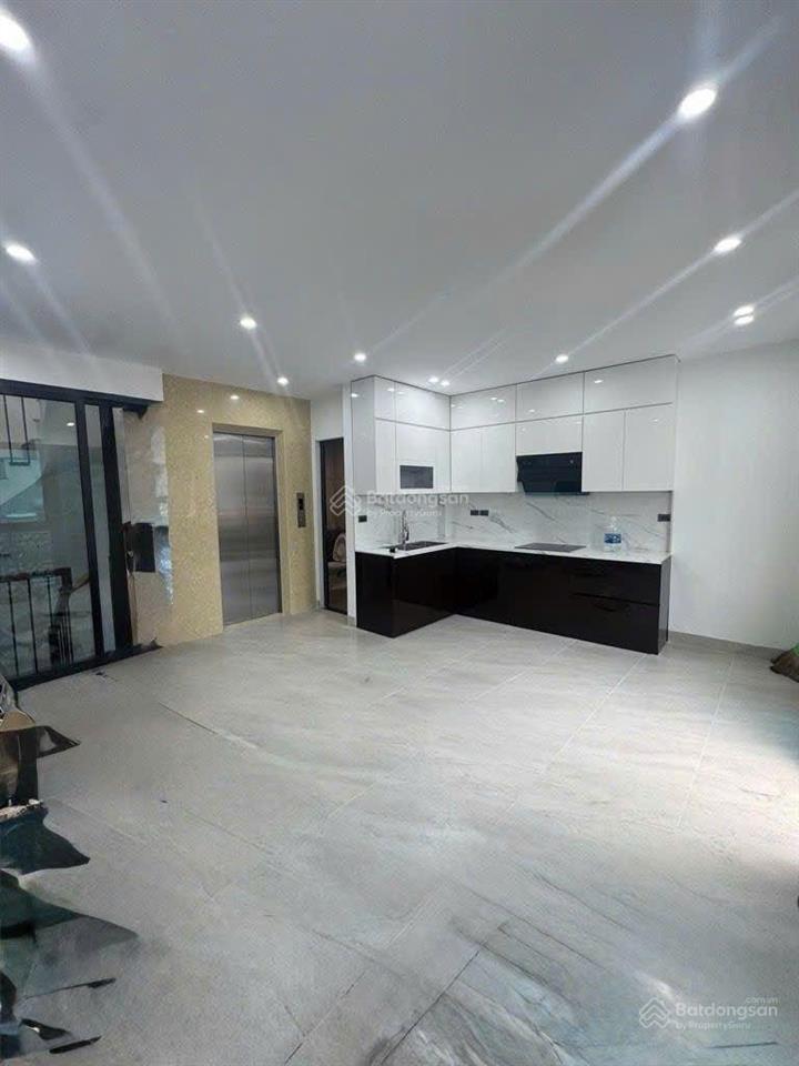 Bán nhà phố thụy khuê ba đình ngõ ô tô 6 tầng thang máy kinh doanh tốt