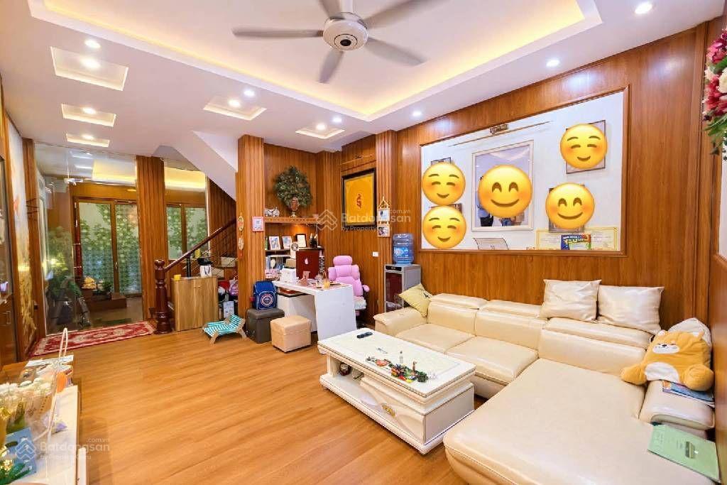 Bán nhà ngõ đội cấn ngõ thông phân lô ô tô vào nhà kinh doanh tốt