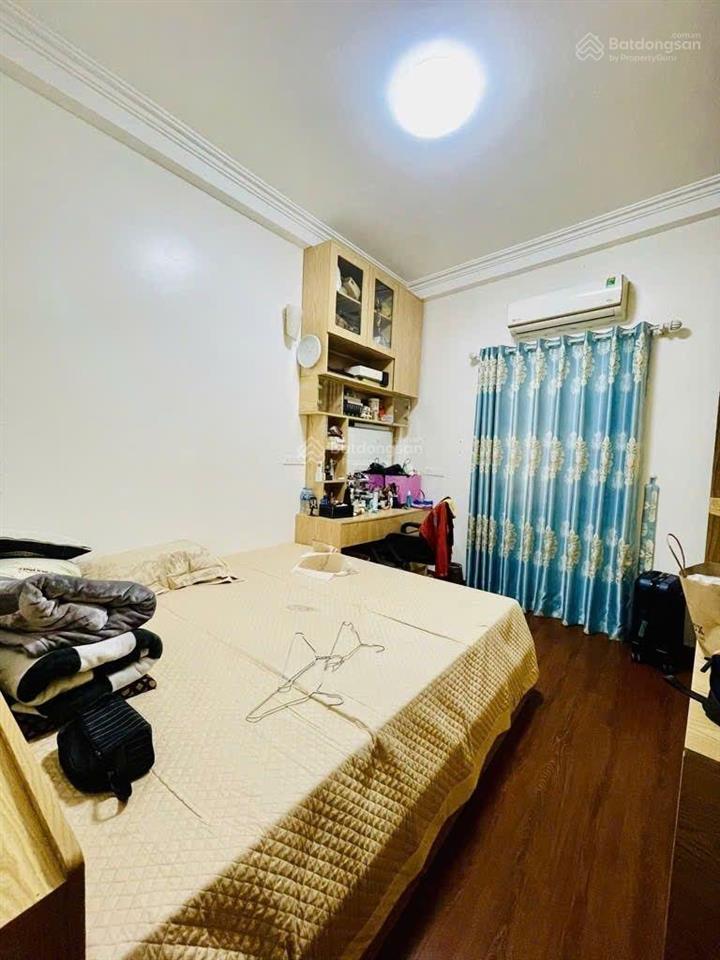 Bán nhà phố đội cấn ngõ thông rộng trung tâm ba đình