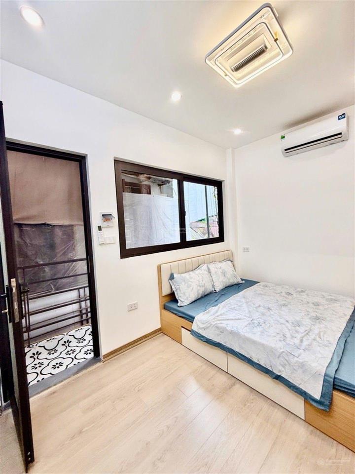 Bán nhà phố khâm thiên ngõ thông rộng sổ đỏ nở hậu giá chỉ 5.95 tỷ