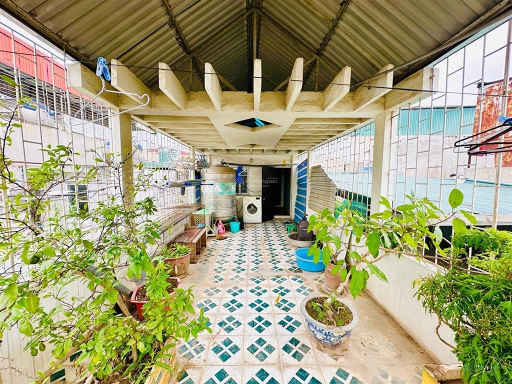 Bán nhà ngõ chợ khâm thiên mặt ngõ thẳng tắp ngõ thông vị trí đẹp