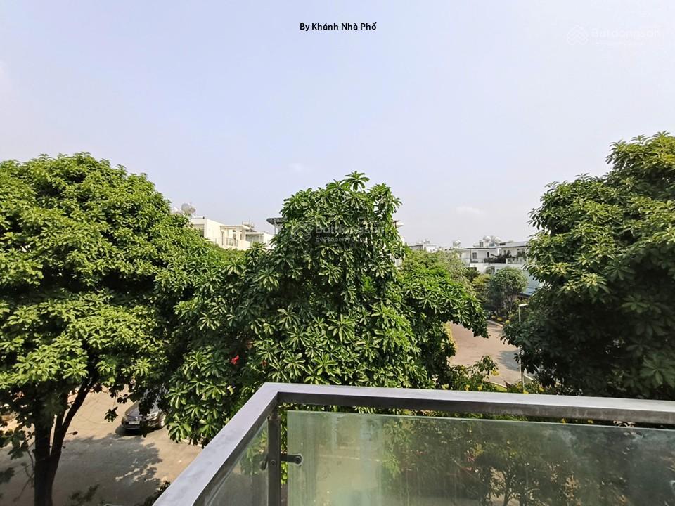 Chính chủ bán biệt thự 3 mặt tiền ngang 20m diện tích lớn có bbq cá nhân nhà mới, có sổ, ko tiếp mg