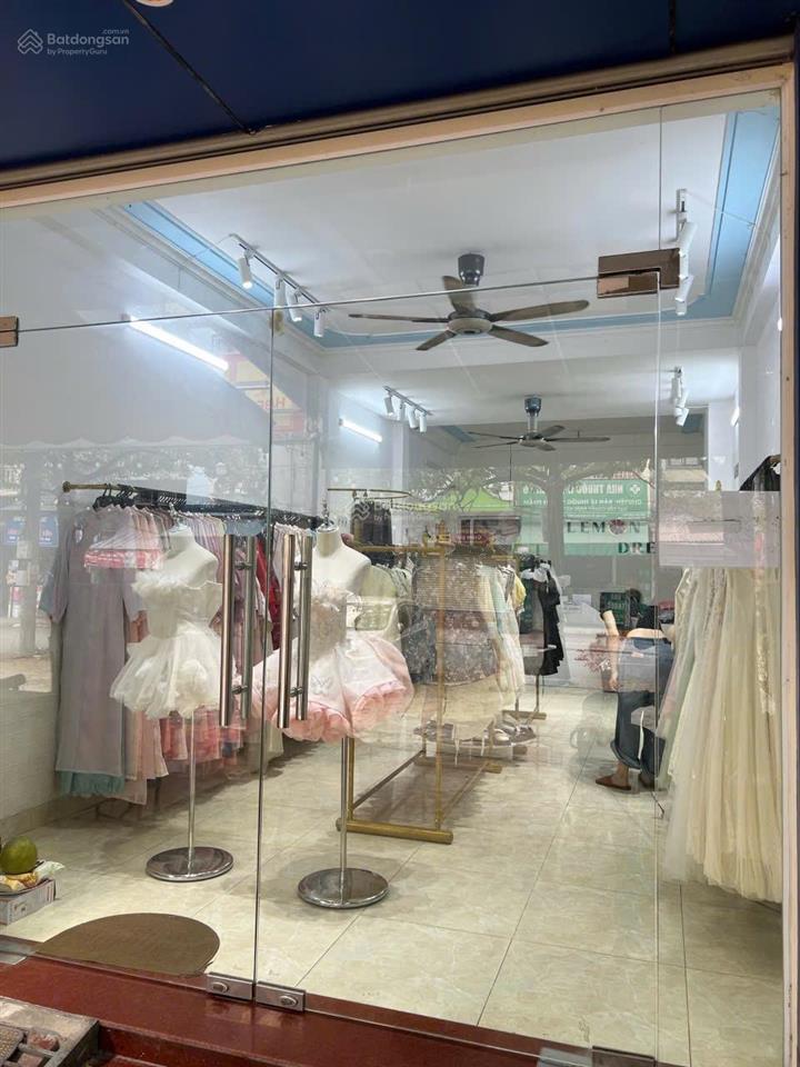 Bán nhà mặt phố ngô đình mẫn  la khê  hà đông  3 ô tô tránh  kinh doanh  nhà dân xây
