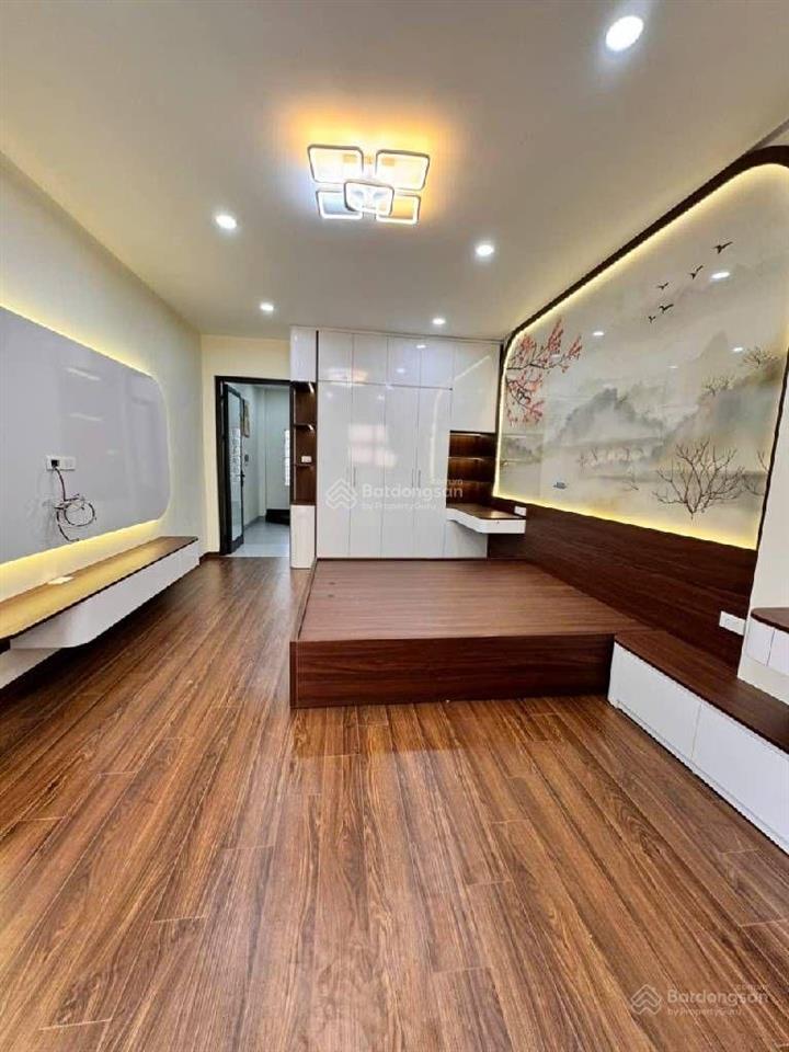 Bán gấp nhà đẹp tây hồ, gần lạc long quân, võ chí công, võng thị...full nội thất giá chỉ hơn 10tỷ