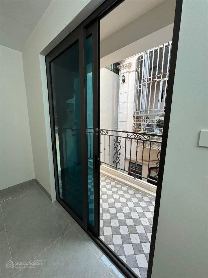 Hiếm nhất phân khúc, nhà lạc long quân đi bộ ra hồ tây, full nội thất giá chỉ hơn 8tỷ