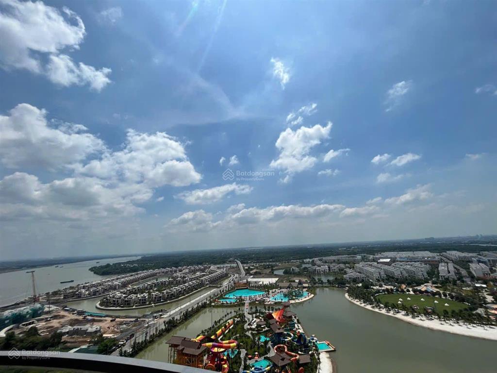 Hạ giá bán gấp căn hộ 1 pn + 1, view đẹp, hướng mát the beverly giá chỉ 3,4 tỷ all in