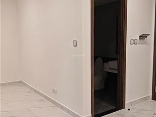 Hạ giá bán gấp căn hộ 1 pn + 1, view đẹp, hướng mát the beverly giá chỉ 3,279 tỷ