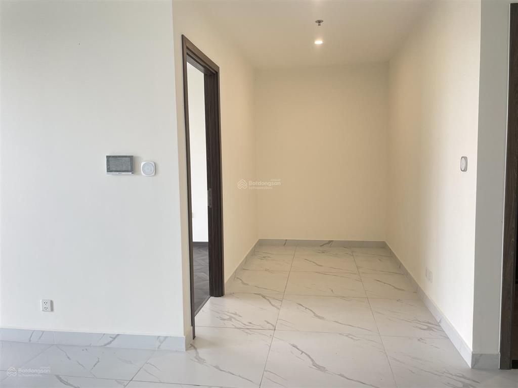 Hạ giá bán gấp căn hộ 1 pn + 1, view đẹp, hướng mát the beverly giá chỉ 3,4 tỷ all in