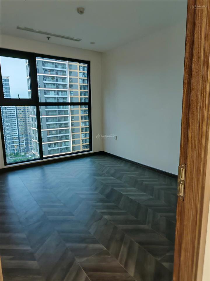 Hạ giá bán gấp căn hộ 1 pn + 1, view đẹp, hướng mát the beverly giá chỉ 3,4 tỷ all in