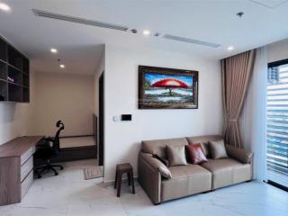 Hạ giá 600tr bán nhanh 1pn + 1 54m2 view đẹp  nội thất full  the opus one 3,6 tỷ