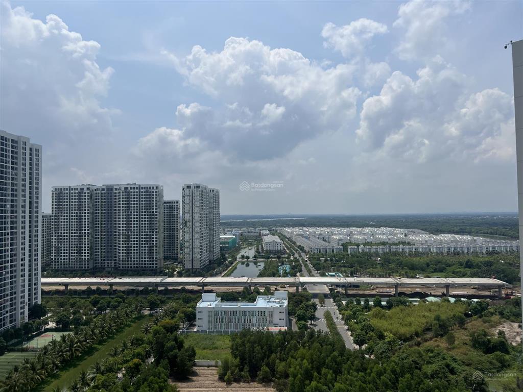 Bán nhanh căn hộ 3 phòng ngủ  view đẹp, hướng mát  dự án the rainbow  vinhomes grand park