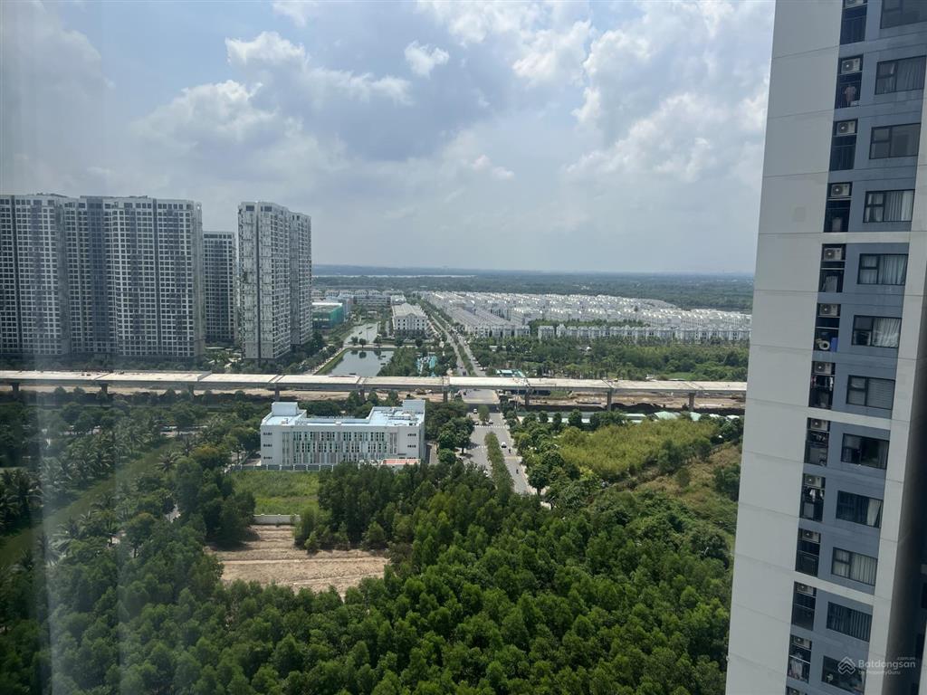 Bán nhanh căn hộ 3 phòng ngủ  view đẹp, hướng mát  dự án the rainbow  vinhomes grand park