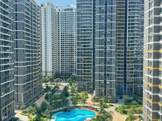 Bán gấp căn hộ 2pn + full nội thất, view hồ bơi  the beverly solari  vinhomes grand park 3,69 tỷ
