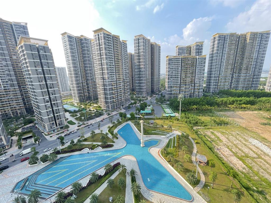 Vừa nhận nhà  bán căn 2pn view siêu đẹp, thanh toán giãn  tặng gói học bổng vinschool