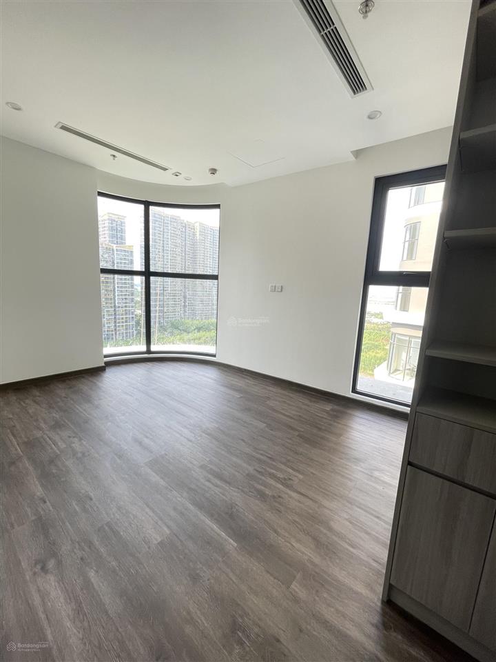 Vừa nhận nhà  bán căn 2pn view siêu đẹp, thanh toán giãn  tặng gói học bổng vinschool
