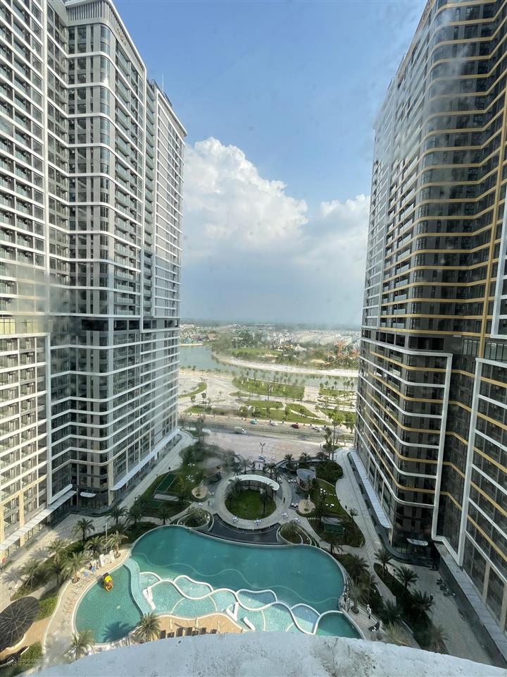 Vừa nhận nhà  bán căn 2pn view siêu đẹp, thanh toán giãn  tặng gói học bổng vinschool