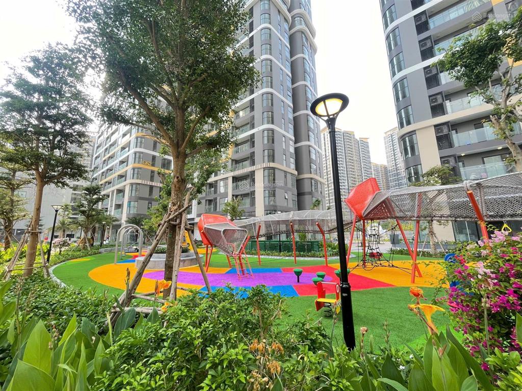 Nhà mới the opus one  bán căn 1pn + 54m2, view siêu đẹp, giá chỉ 3tỷ7  cạnh vincom mega mall