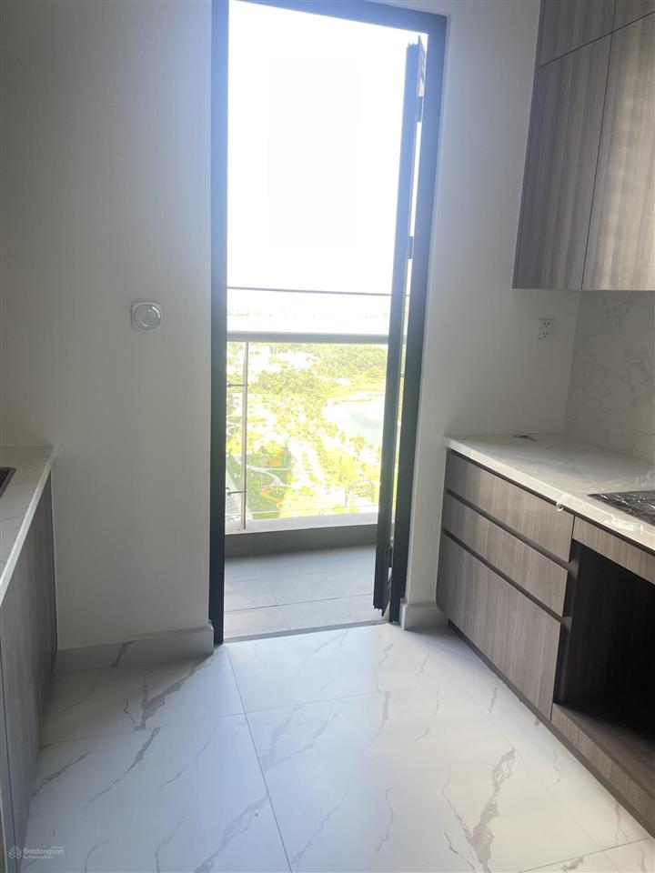 Hiếm  bán căn 3pn vòng cung 100.4m2 view trực diện công viên 36ha, full nội thất lt  giá 8,95 tỷ