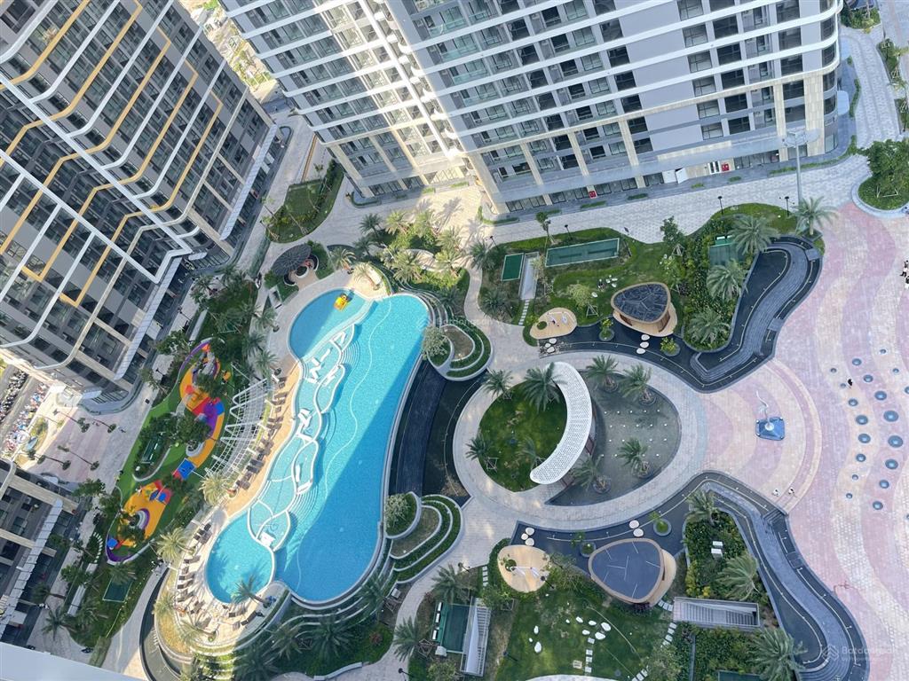 Hiếm  bán căn 3pn vòng cung 100.4m2 view trực diện công viên 36ha, full nội thất lt  giá 8,95 tỷ