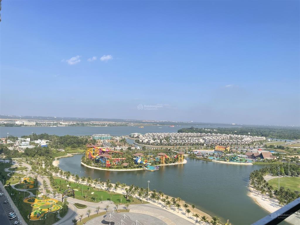 Hiếm  bán căn 3pn vòng cung 100.4m2 view trực diện công viên 36ha, full nội thất lt  giá 8,95 tỷ